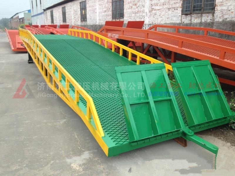 移動式登車橋，移動式液壓登車橋